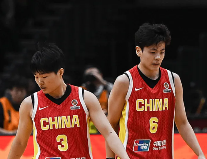 虎扑NBA直播-中国女篮三分16中3仅18.8%，比利时女篮三分35中15高达43%