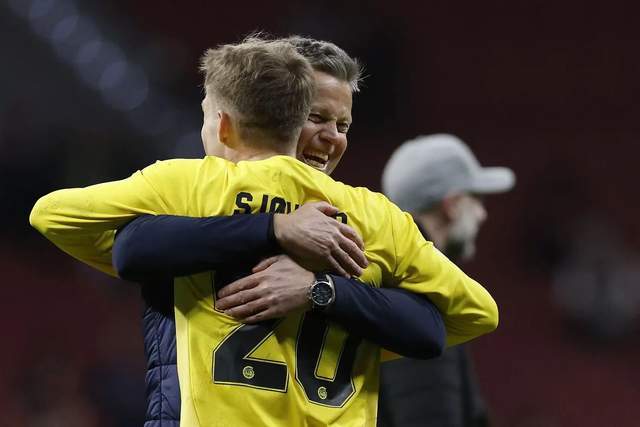 虎扑体育直播-欧冠1/8决赛首回合：皇马拜仁马竞巴黎占先机，英超6队难求一胜